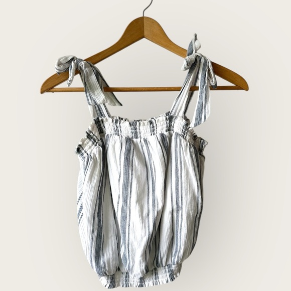 Universal Thread Linen Striped Bubble Crop Tank Top, Tie Straps Blue & White - Picture 1 of 11